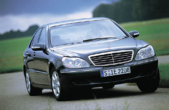 ae_Mercedes-Benz_S-Class_720_01.jpg