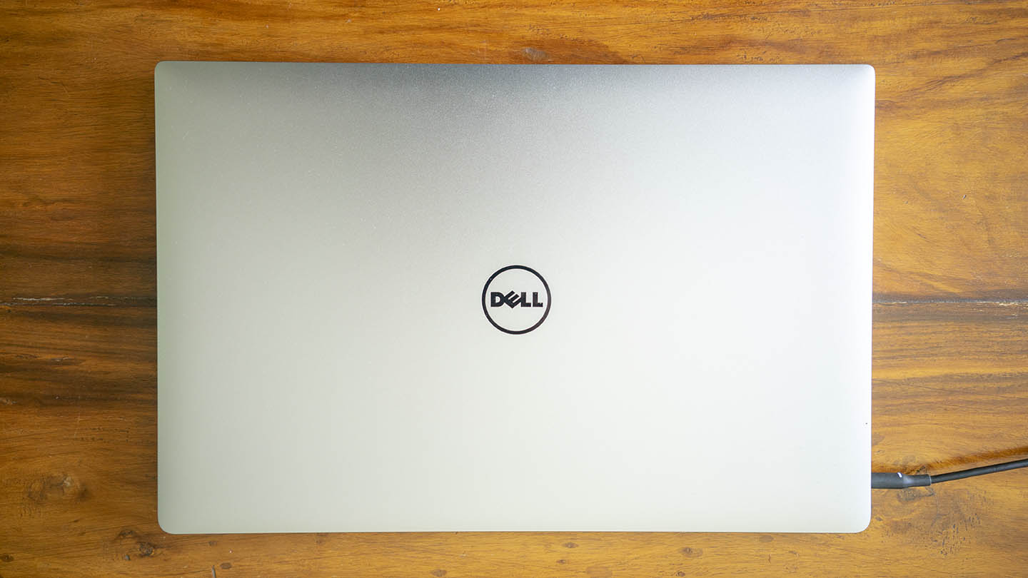 Dell-XPS-15-9560-5.jpg